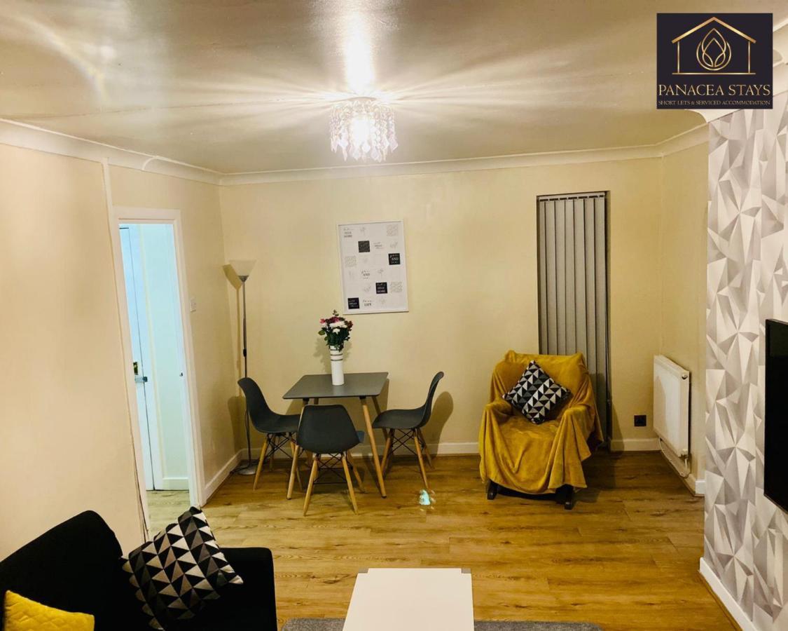 Holiday home Lovely 1 Bed House Share! Free Off Road Parking! Large Rear Garden