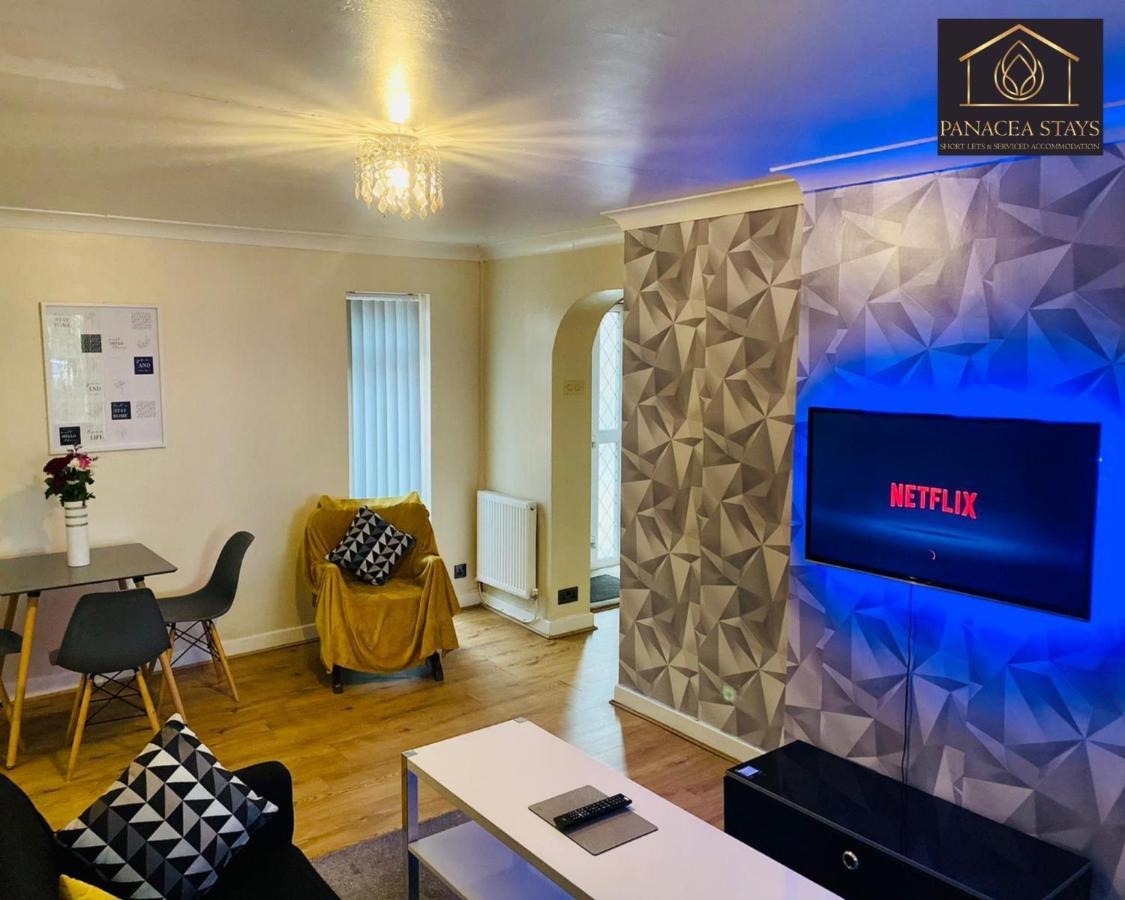 Holiday home Lovely 1 Bed House Share! Free Off Road Parking! Large Rear Garden