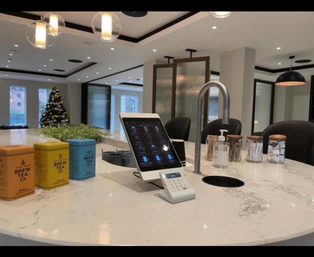 Luxurious Centre 2 Bed Apartment *