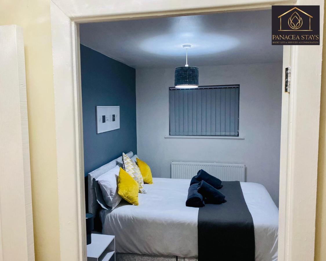 Holiday home Lovely 1 Bed House Share! Free Off Road Parking! Large Rear Garden