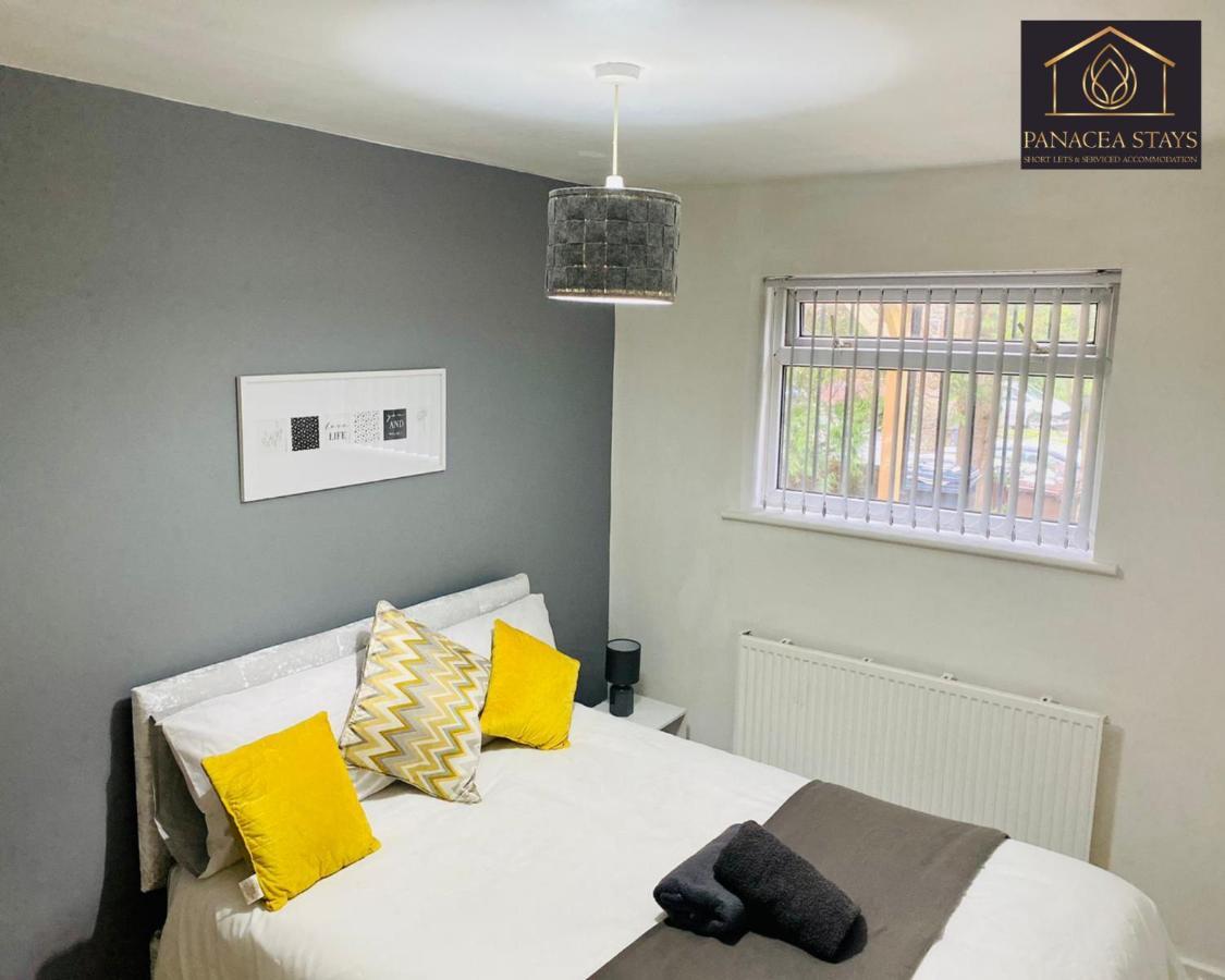 Lovely 1 Bed House Share! Free Off Road Parking! Large Rear Garden * Manchester