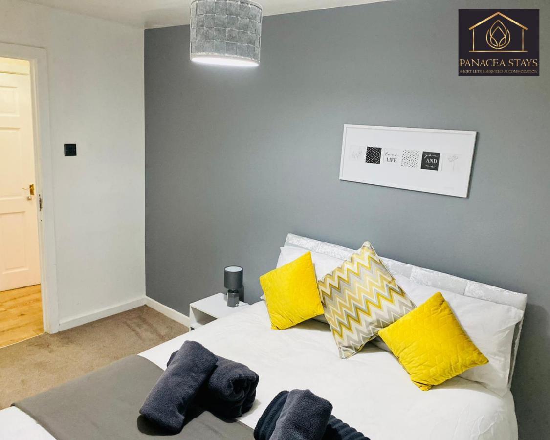 Lovely 1 Bed House Share! Free Off Road Parking! Large Rear Garden Holiday home