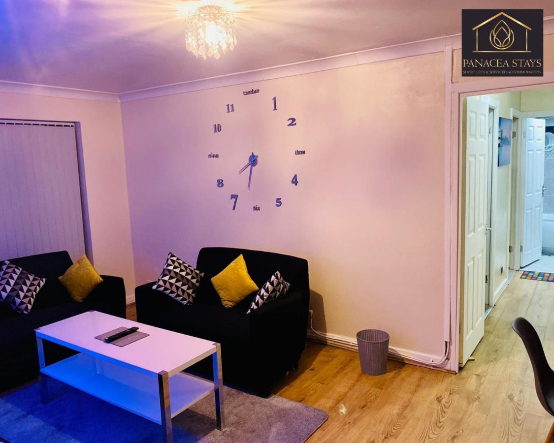 Lovely 1 Bed House Share! Free Off Road Parking! Large Rear Garden *