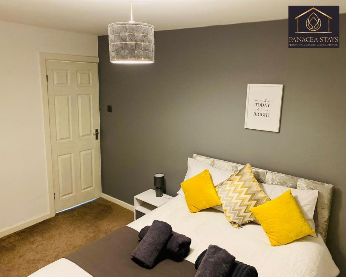 Holiday home Lovely 1 Bed House Share! Free Off Road Parking! Large Rear Garden *