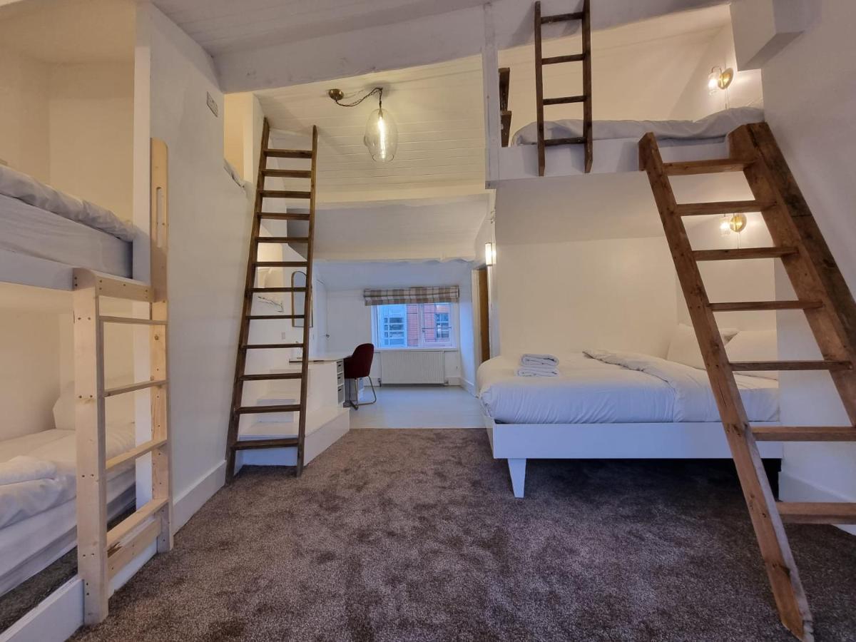Vakantiehuis Manchester's Only Centre Detached House *