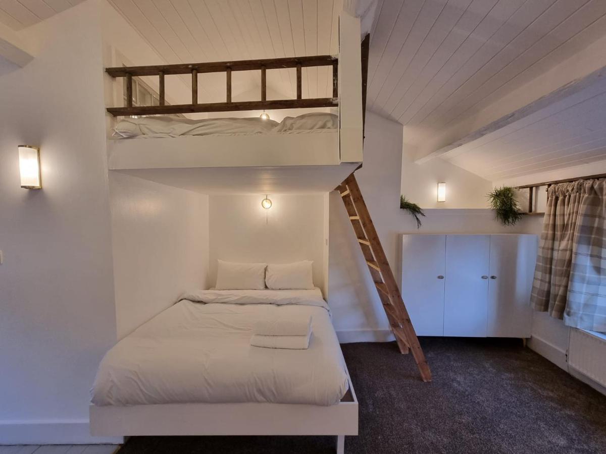 Vakantiehuis Manchester's Only Centre Detached House