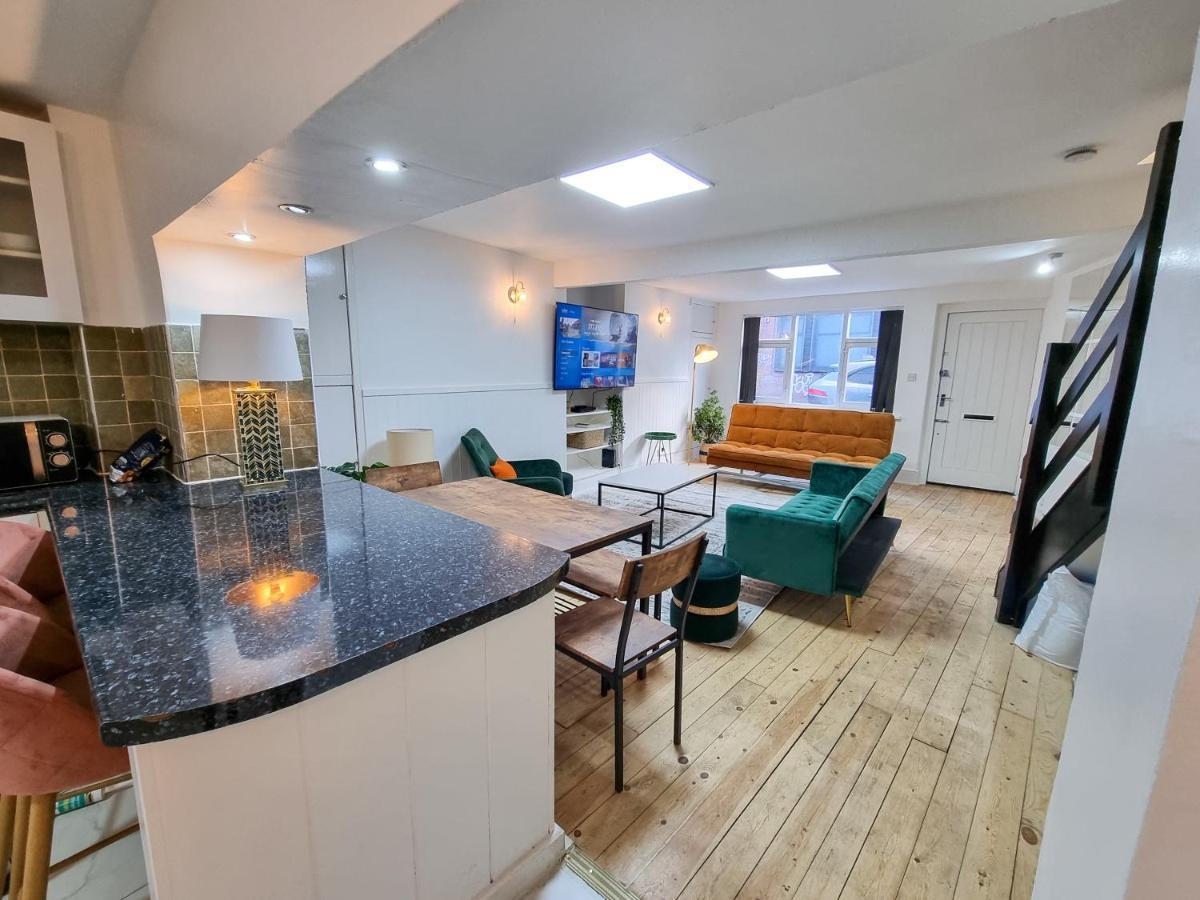 Manchester's Only Centre Detached House * Manchester