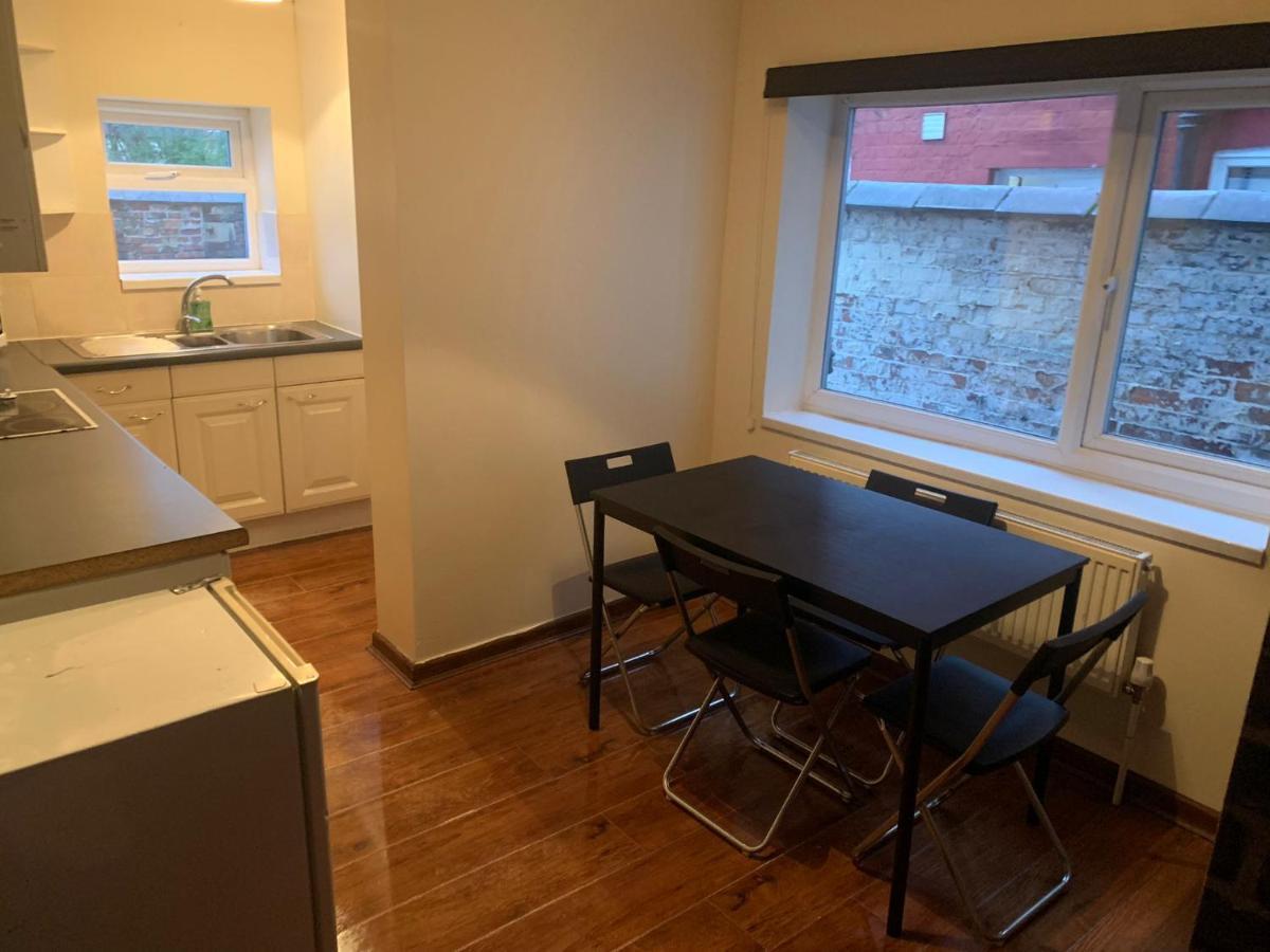 3/4 Bedroom House Apartment Manchester