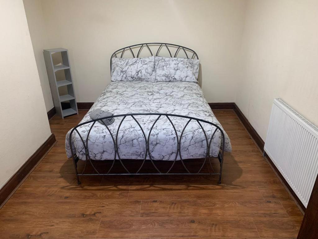 Apartment 3/4 Bedroom House