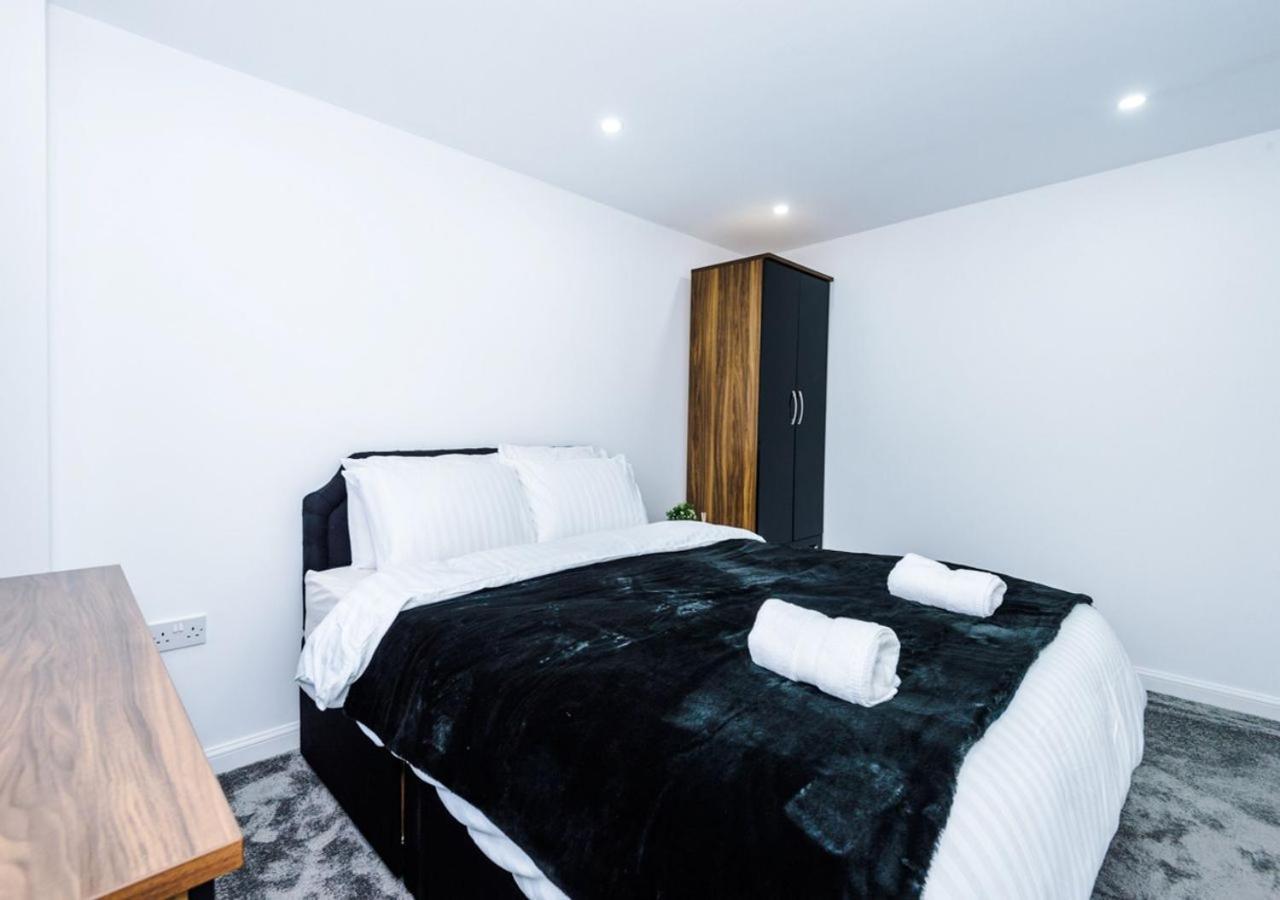 Luxury 3 Bedroom House Close To Center Apartment Manchester