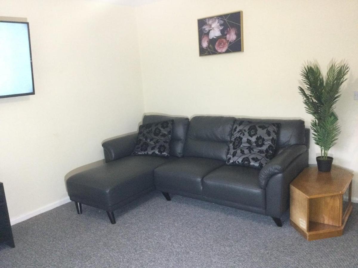 Residential Within Easy Reach Of Town Apartment