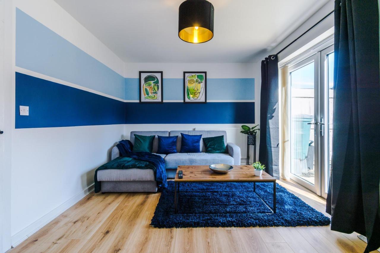 Stunning House - Garden Apartment *
