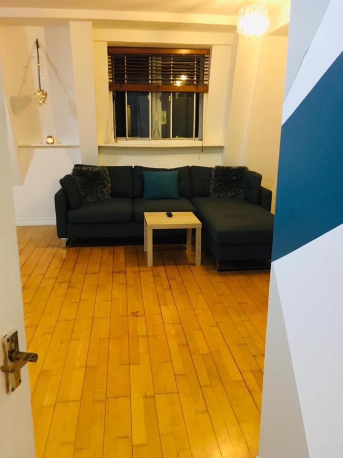 Oxford Place Apartment