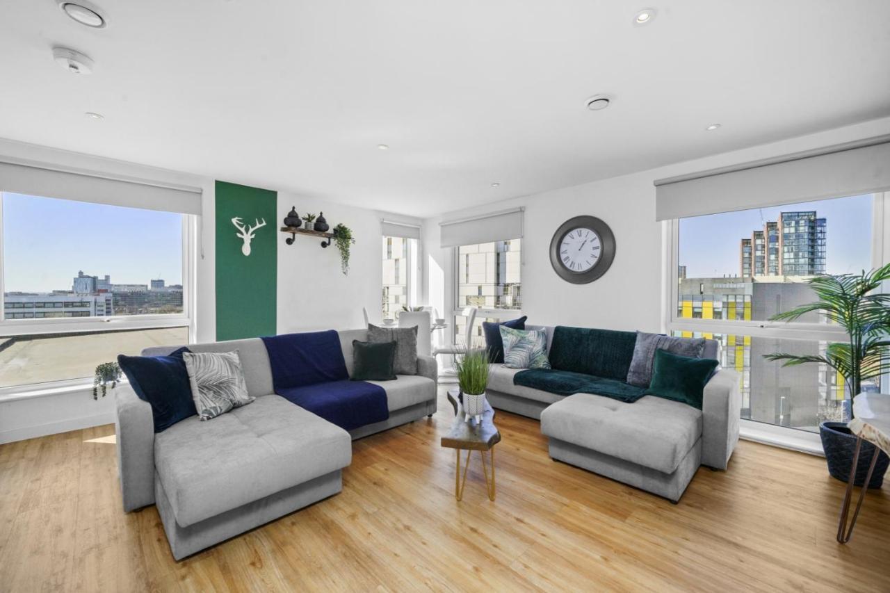 Stunning Centre Penthouse - Sleeps 10 - Parking *