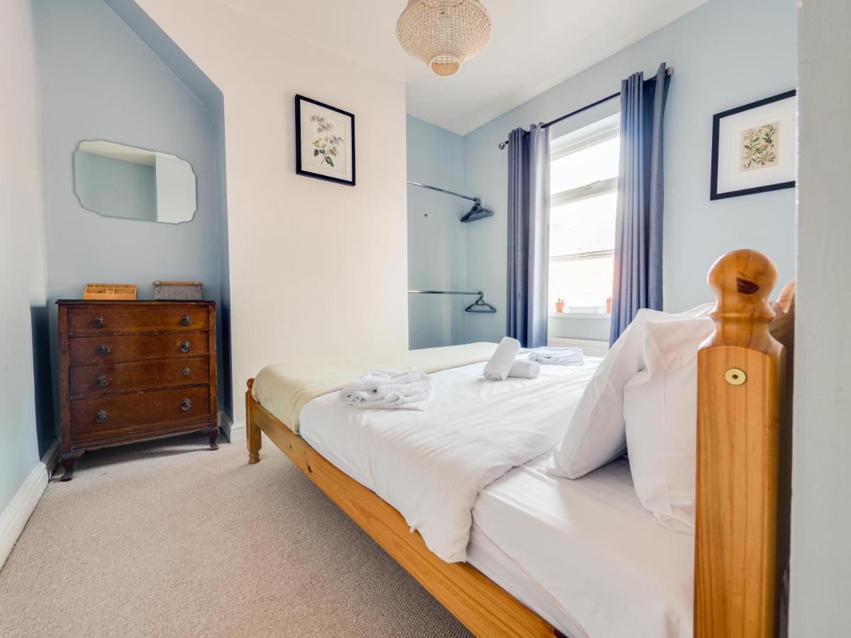 Vakantiehuis Cheerful 2 bedroom property Levenshulme