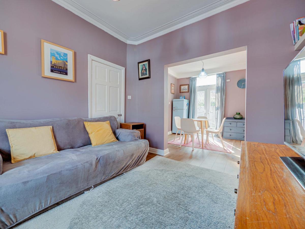 Vakantiehuis Cheerful 2 bedroom property Levenshulme *