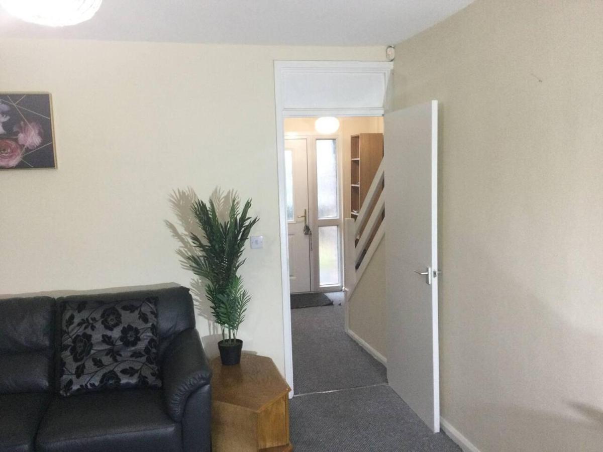 Holiday home Residential Within Easy Reach To Town Manchester
