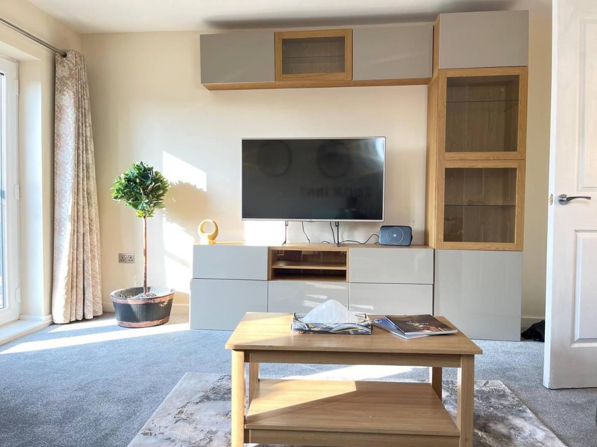 Chic Townhouse Near Old Trafford Manchester