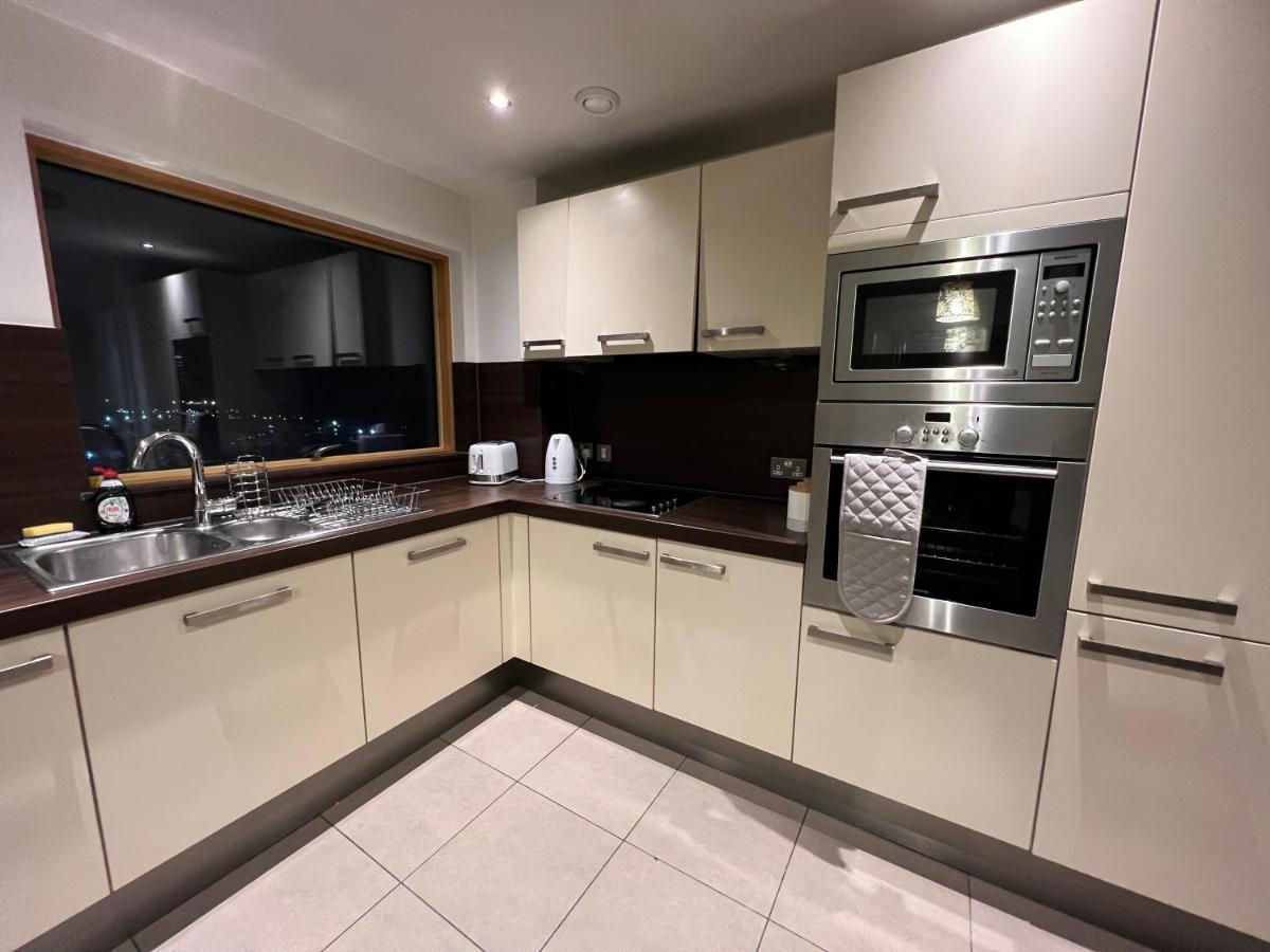 Bigkings Stylish 2 Bedroom With Free On Street Parking Manchester