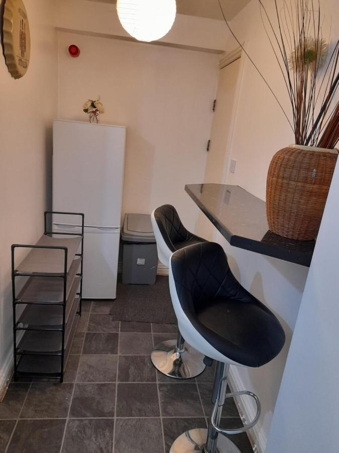 Apartment Zest Two