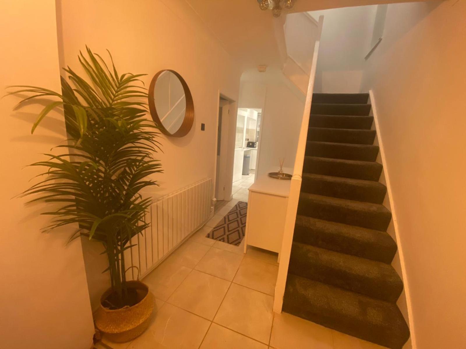 Charming 3-bed House Near Central Vakantiehuis