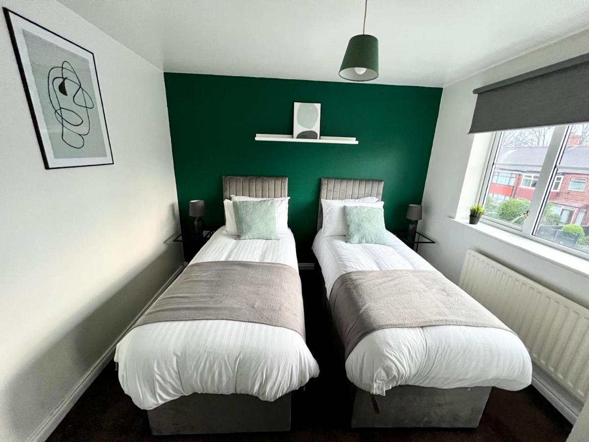 Spacious 3-bedroom House With 5 Beds And Sofa-bed *