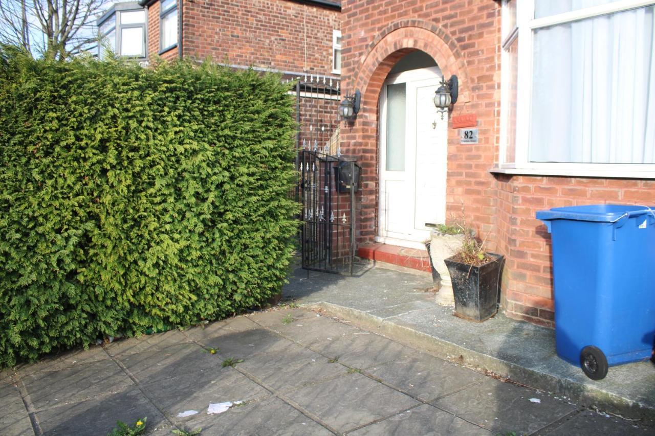 Holiday home Beautiful 3 Bedroom House With Parking *
