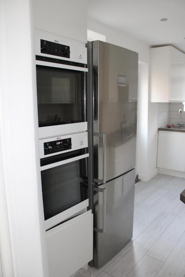 Holiday home Beautiful 3 Bedroom House With Parking