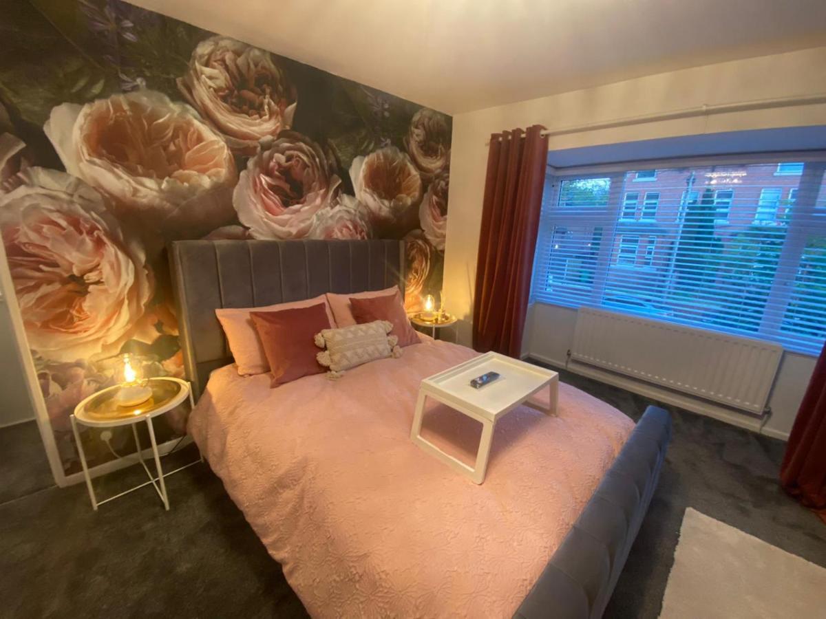 Charming 3-bed House Near Central *
