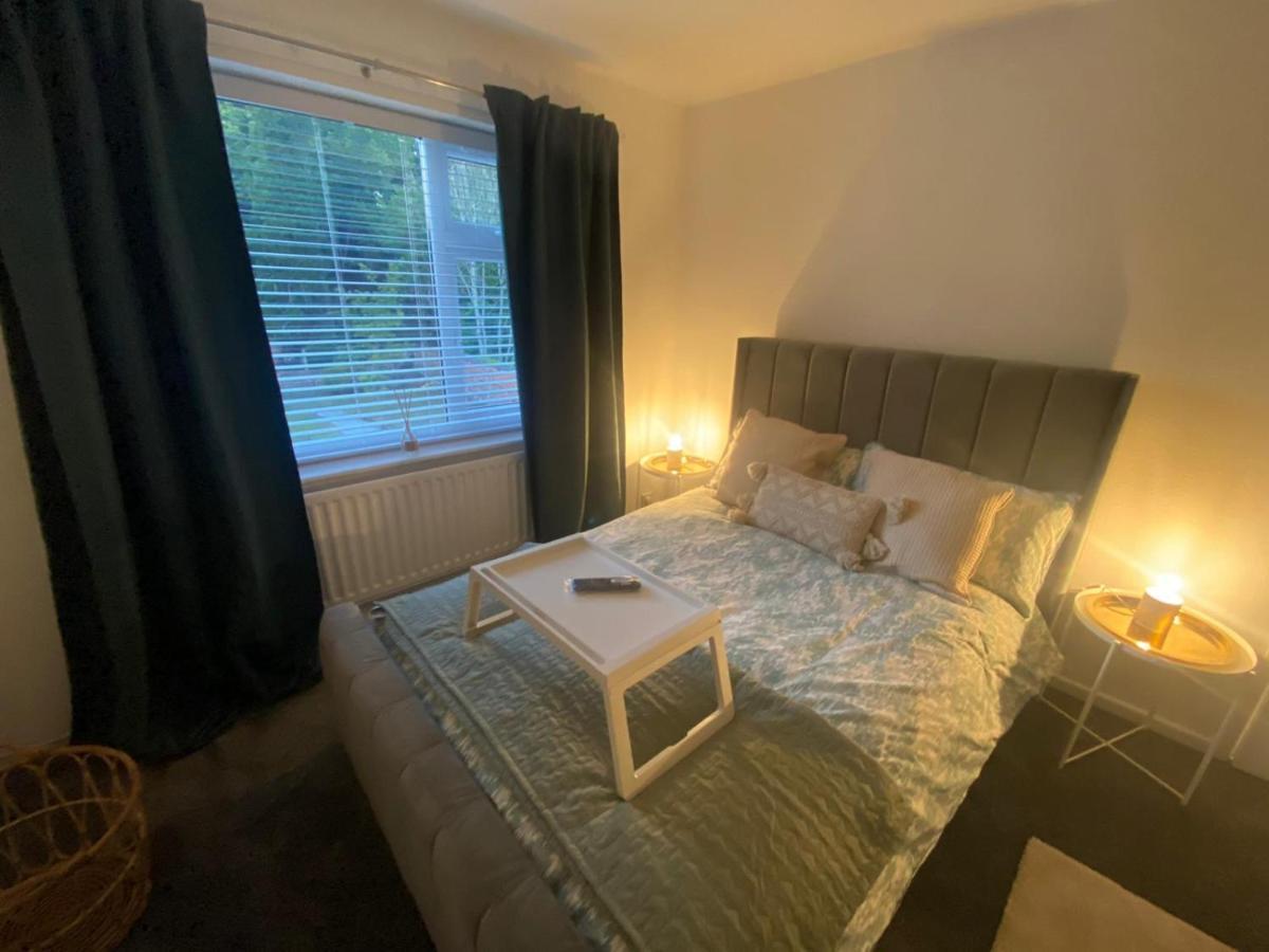Vakantiehuis Charming 3-bed House Near Central Manchester