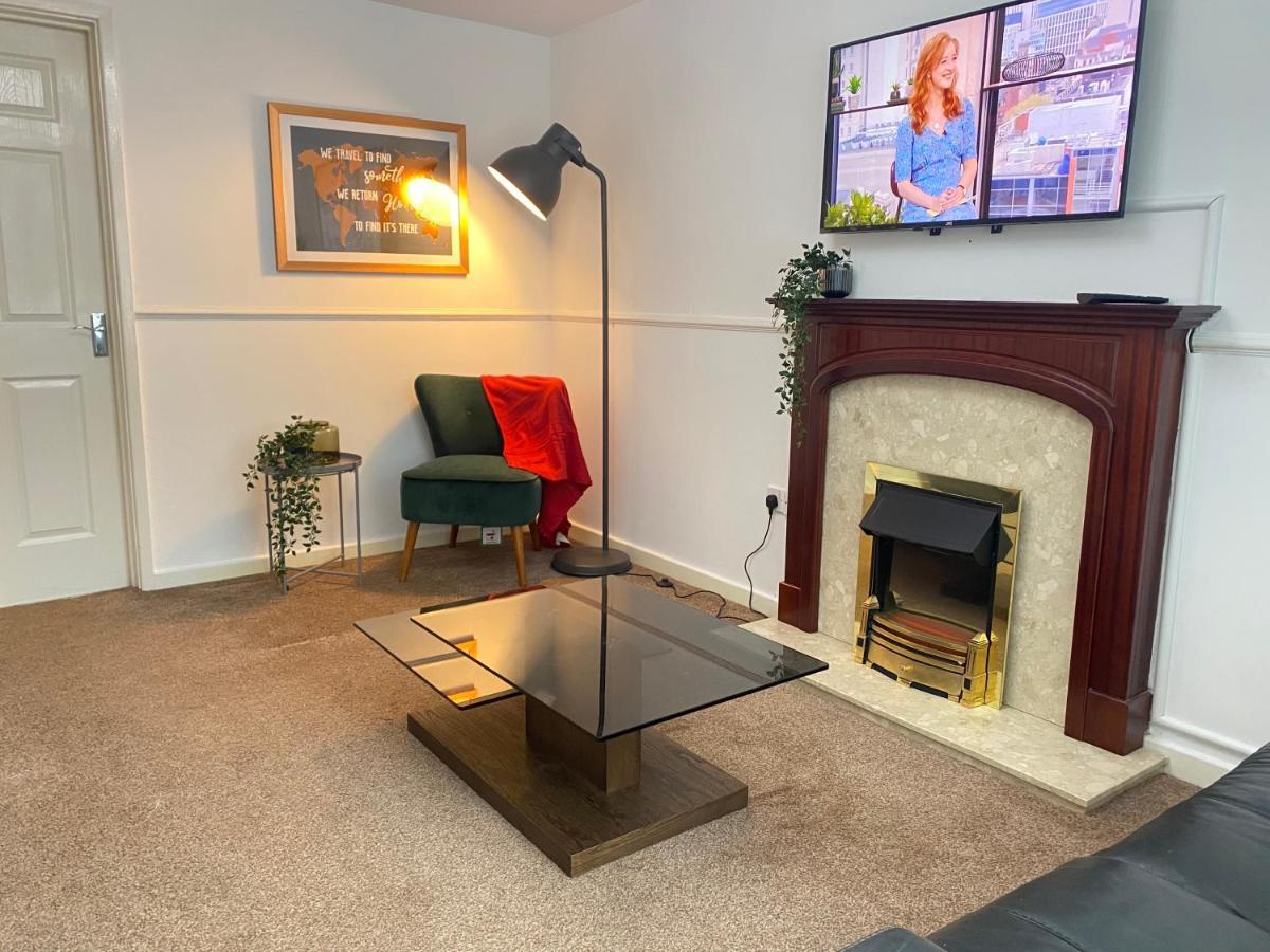 Comfortable House With Conservatory & Parking Appartement