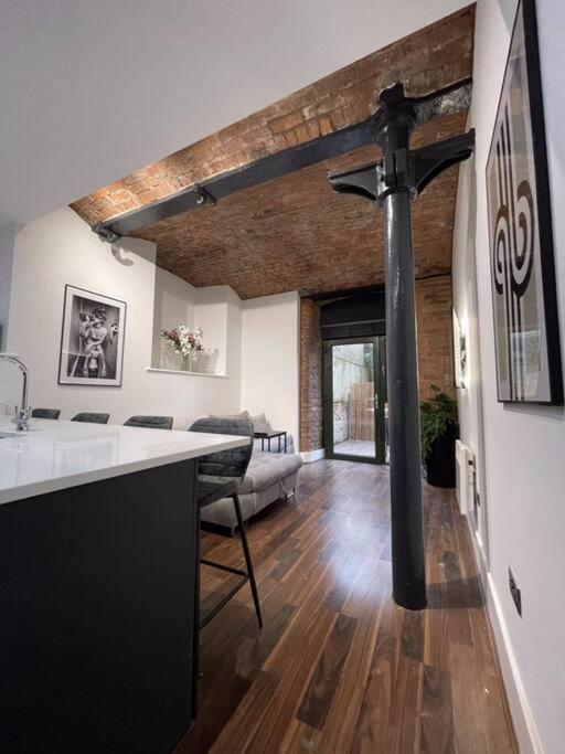 Cavern By The Heim Residences