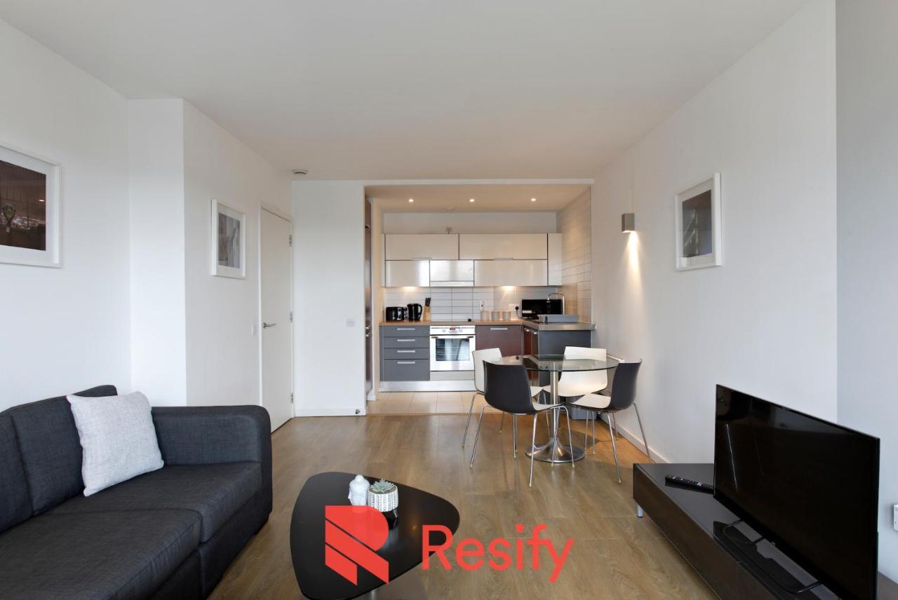 Skyline - By Resify Apartment Manchester