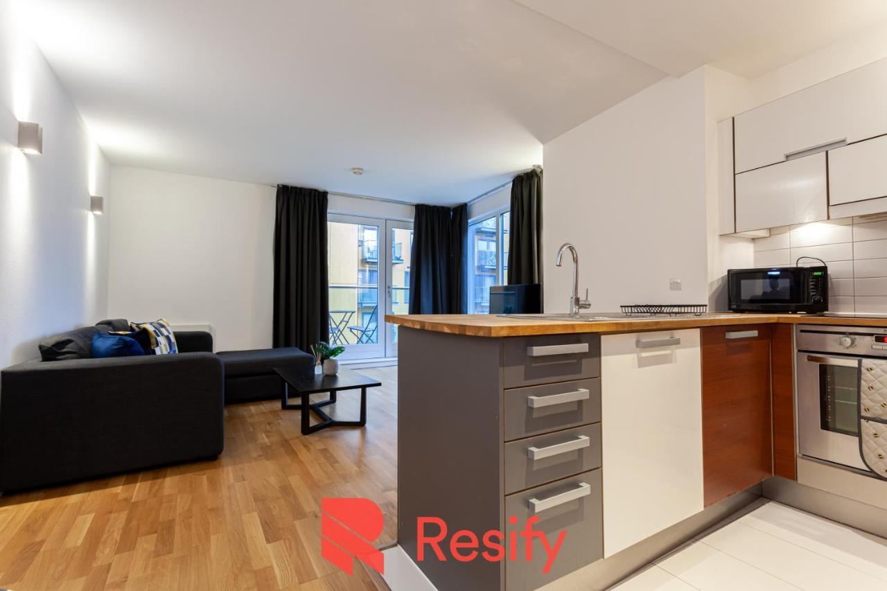 Skyline - By Resify Apartment