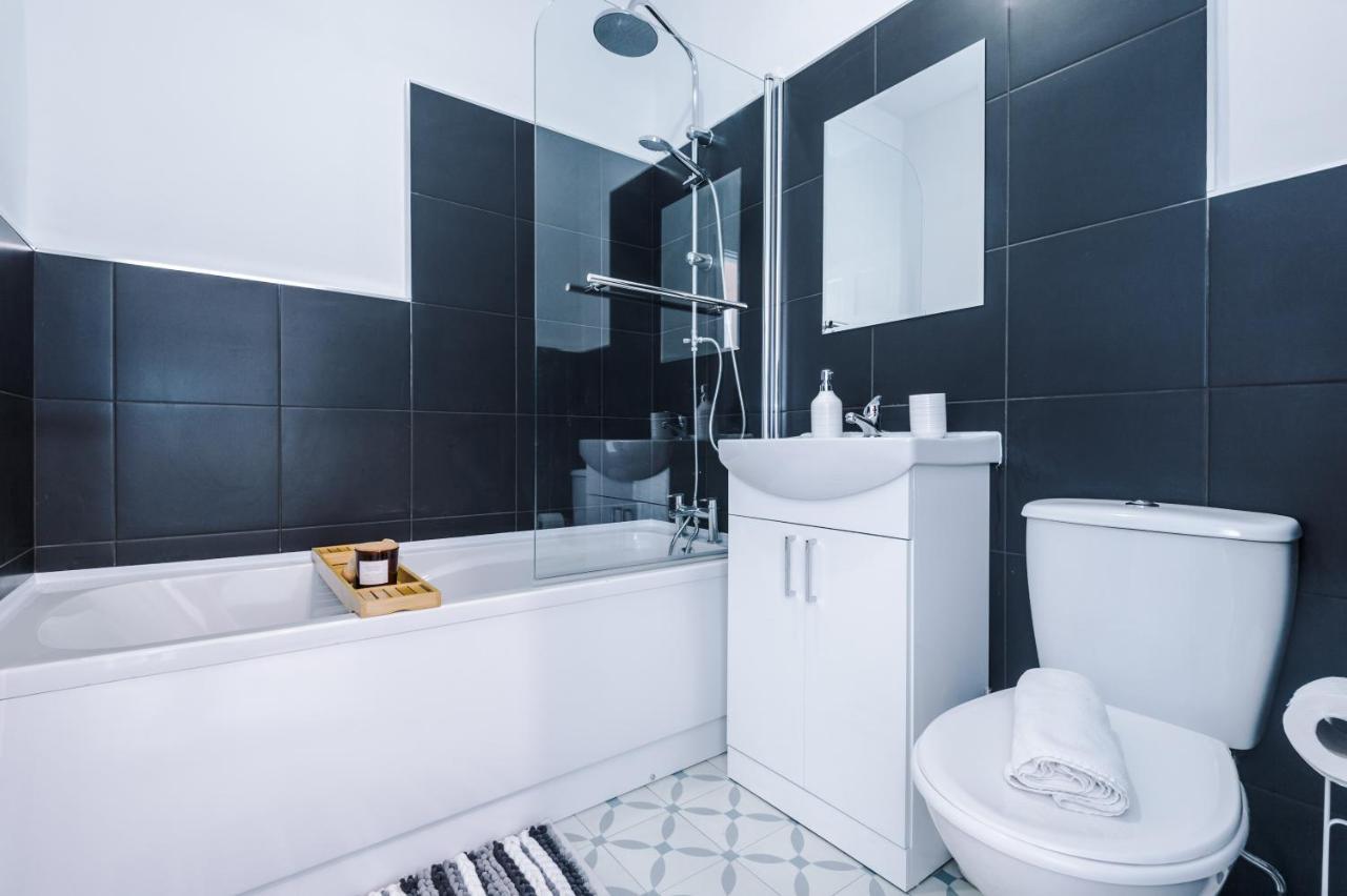 Rest&recharge @ Windsor House * Manchester