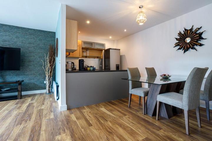 2 Bedroom Apt, With Parking. Northern Quarter Apartment