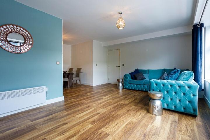 2 Bedroom Apt, With Parking. Northern Quarter Manchester