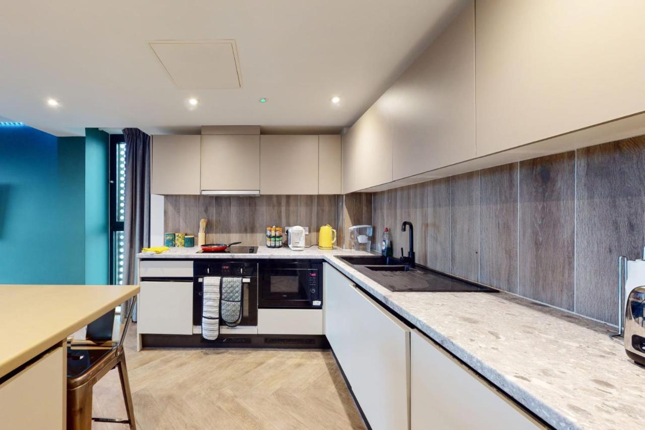Private Bedrooms With Shared Kitchen, And 2 Bed At Canvas