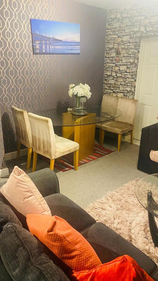 Beautiful Basement En-suite Homestay