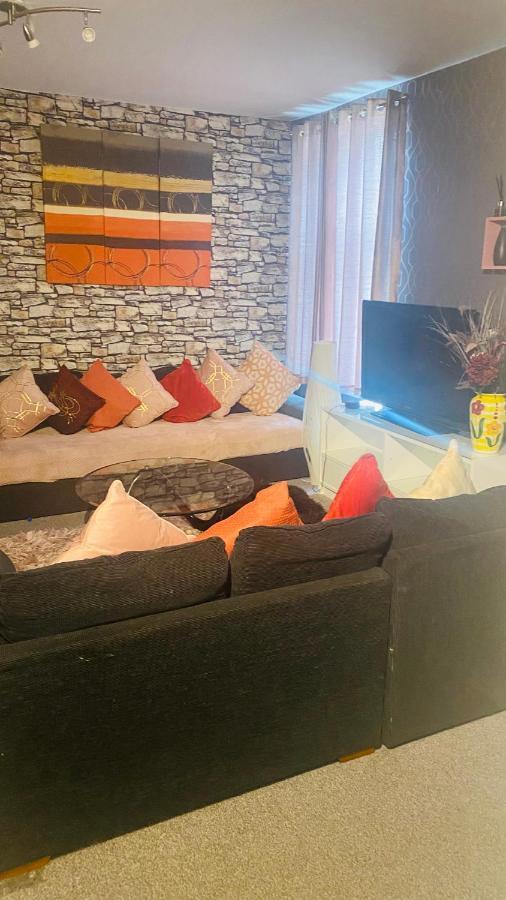 Beautiful Basement En-suite