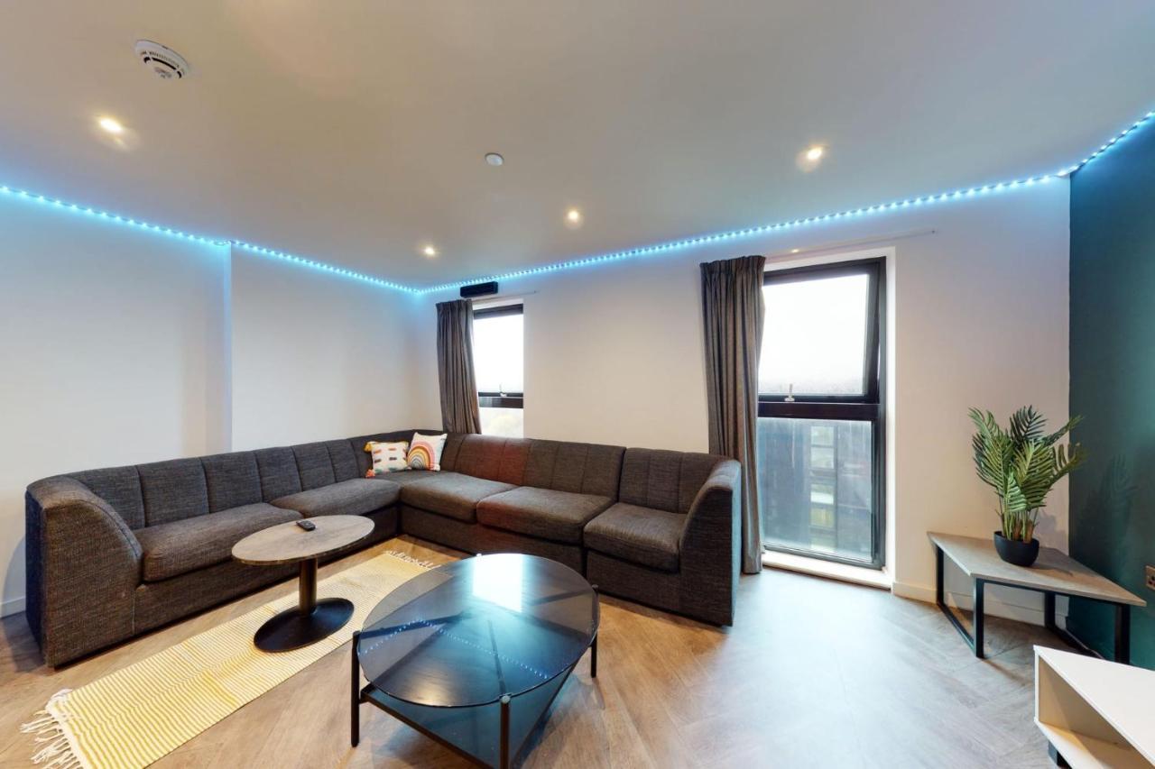 Private Bedrooms With Shared Kitchen, And 2 Bed At Canvas Manchester
