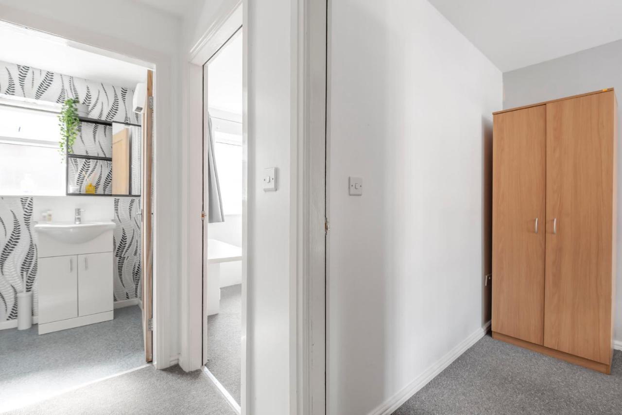 Entire - Cosy 3 Bedroom House, Close To Levenshulme Station, 13 Mins To Centre Appartement