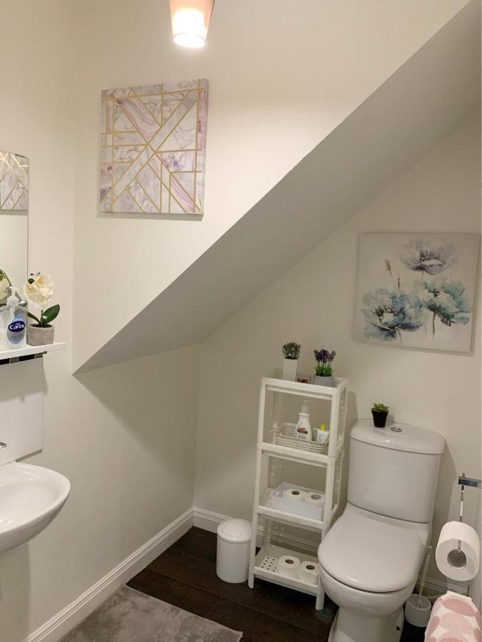 Holiday home Spacious And Amazing 4 Bedroom Detached House *