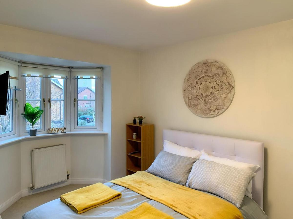 Holiday home Spacious And Amazing 4 Bedroom Detached House Manchester