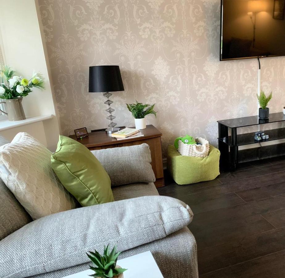 Spacious And Amazing 4 Bedroom Detached House Holiday home