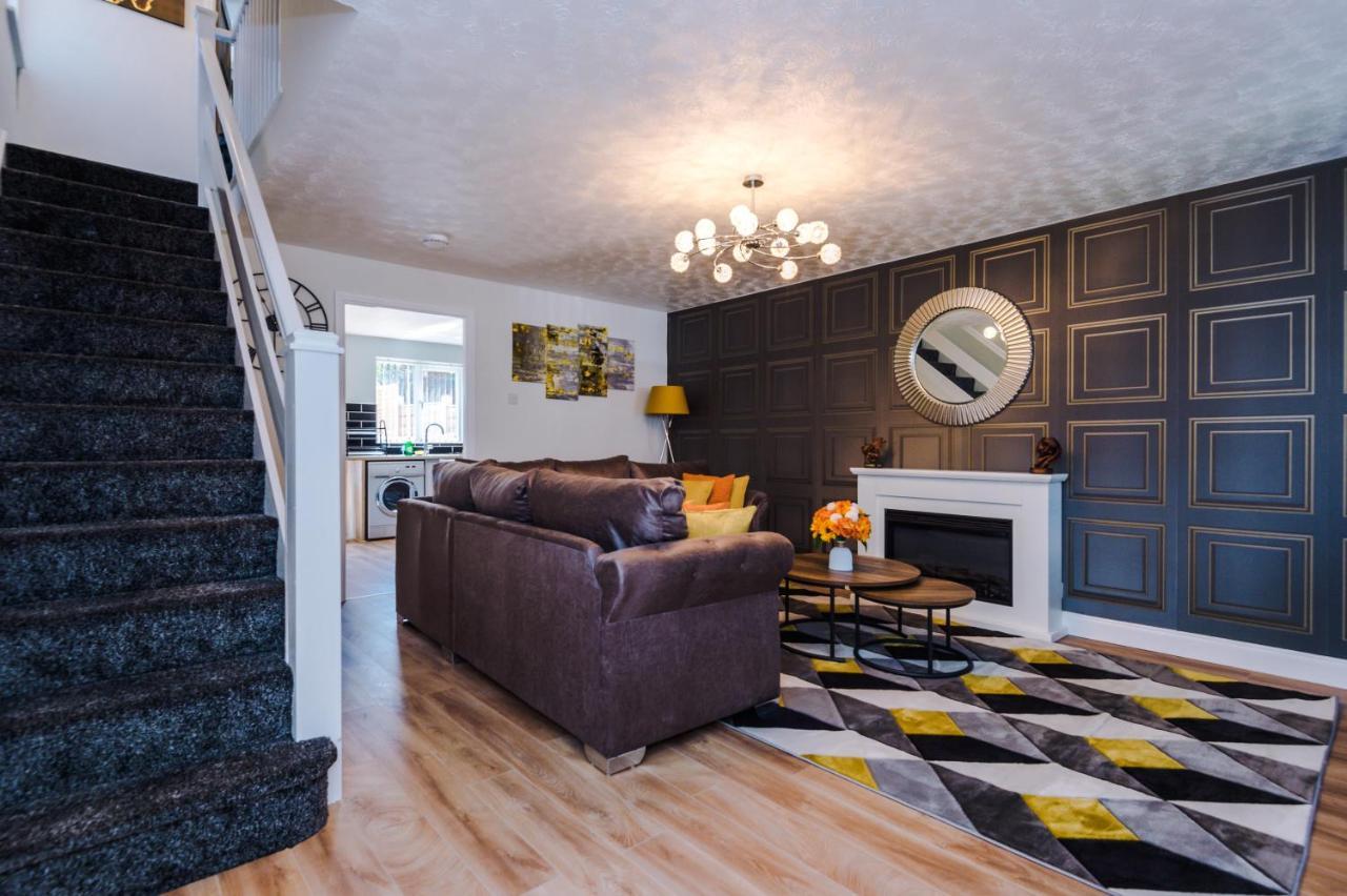 Stylish 4 Bedroom Close To City Centre * Manchester