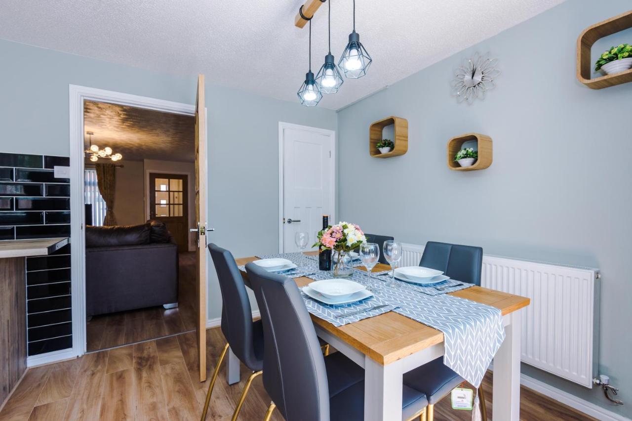 Stylish 4 Bedroom Close To City Centre Manchester