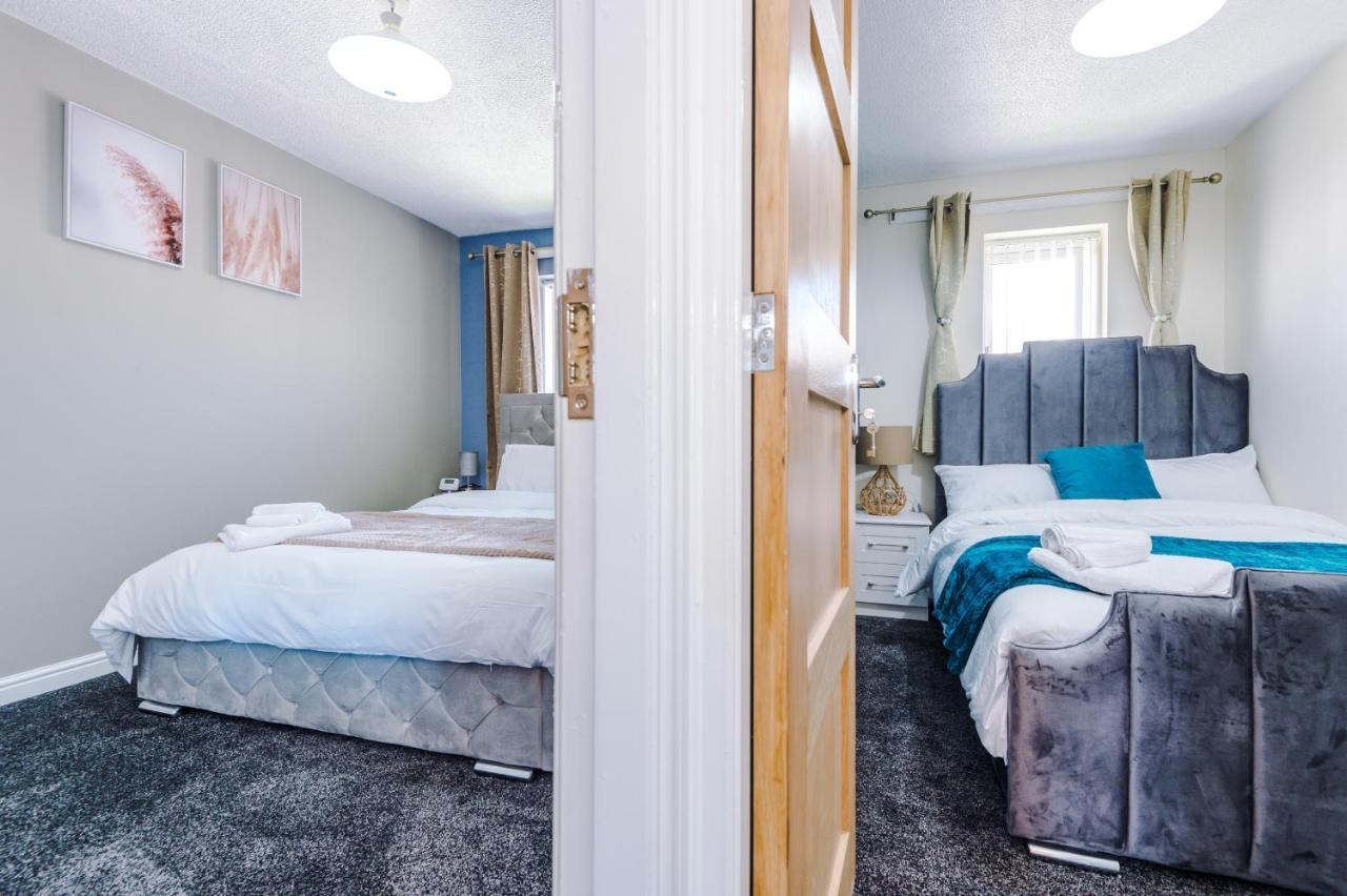Holiday home Stylish 4 Bedroom Close To City Centre