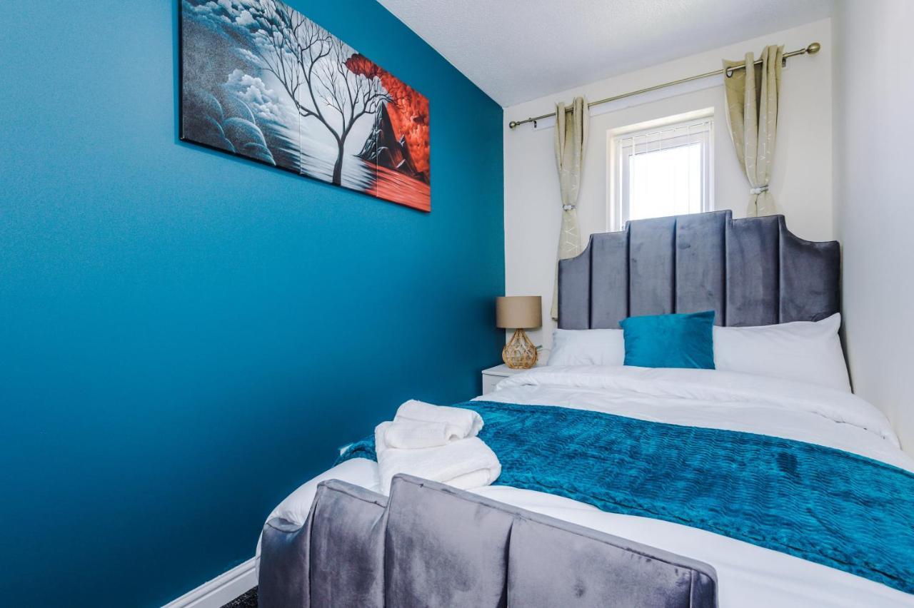 Holiday home Stylish 4 Bedroom Close To City Centre Manchester