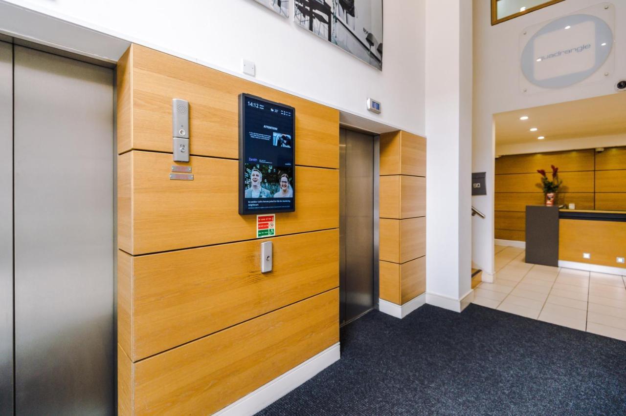 Spacious - Sleeps 9 *